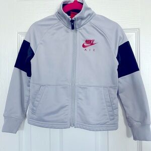 Nike Air track jacket size 2T. Great condition
